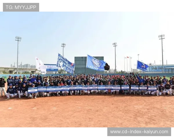 “熊猫杯”总决赛设20万奖金，高额激励助推群众垒球赛事发展