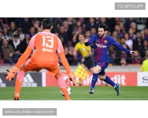 “库尔图瓦扑救脱手致丢球,皇马门将失误成比赛转折点” “库尔图瓦扑救脱手致丢球,皇马门将失误成比赛转折点”